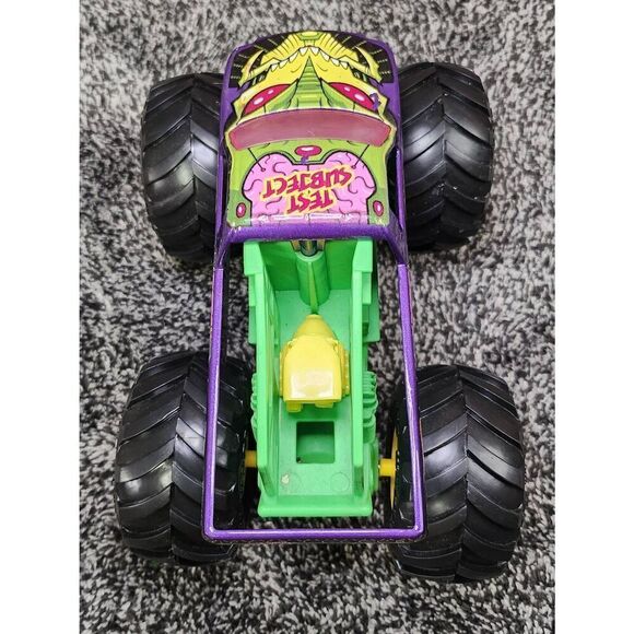 Hot Wheels Monster Truck Giant Wheels Jam "Test Subject " 1:24 #A39 - Picture 5 of 11